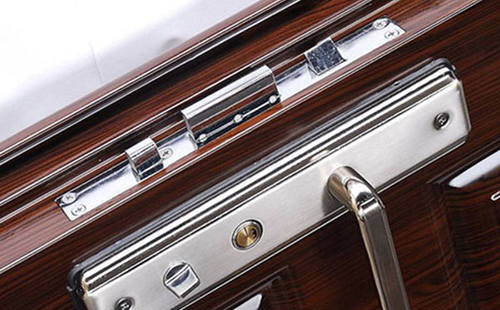 巴马24小时上门开锁公司